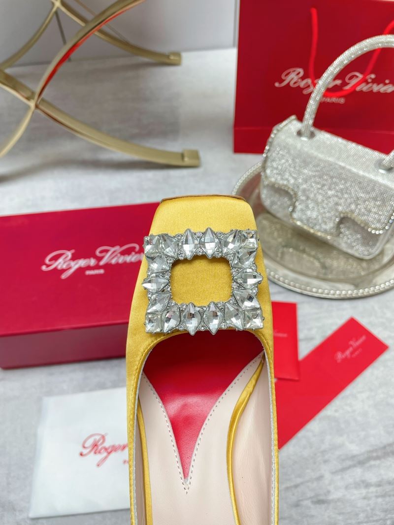 Roger Vivier flat shoes